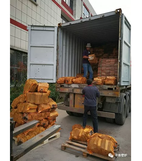 南京平客壁爐進(jìn)口燃木入庫實拍.png