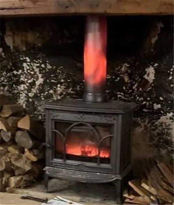 煙囪真的會著火嗎?你最好不要經歷.jpg 煙囪真的會著火嗎?你最好不要經歷.jpg