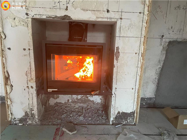 太原龍觀天下別墅丹麥Aduro A5真火壁爐安裝.jpg