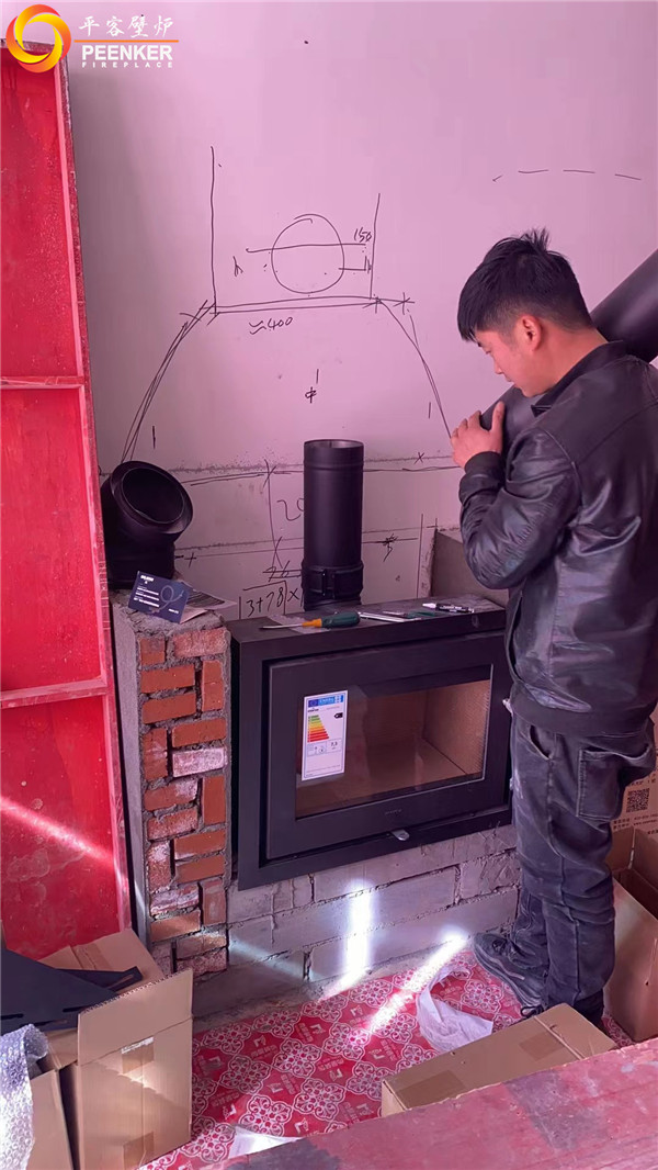 北京陽光城君山墅壁爐丹麥Morso5660安裝.jpg 北京陽光城君山墅壁爐丹麥Morso5660安裝.jpg