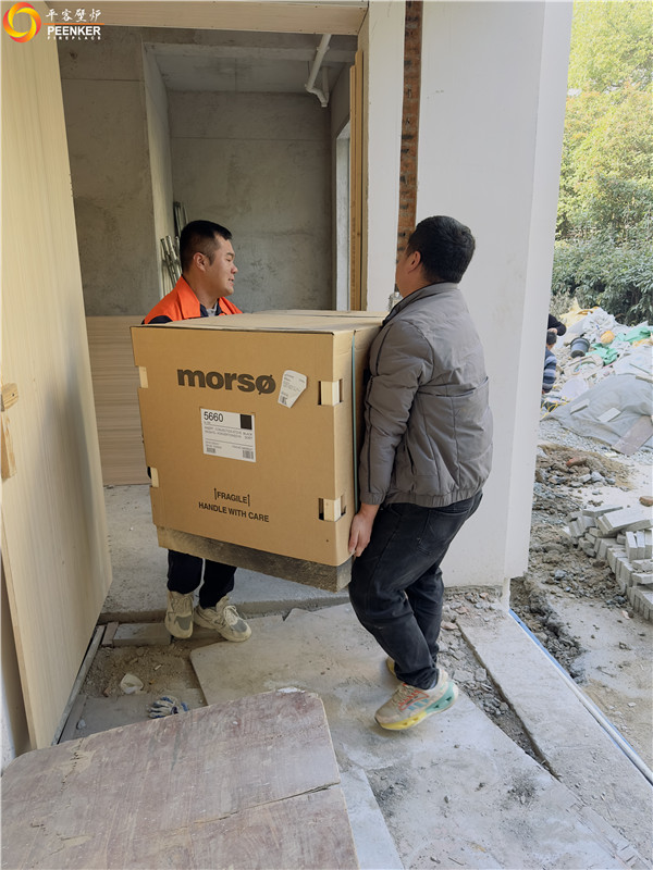 上海新虹橋小別墅丹麥Morso 5660對流型壁爐安裝.jpg