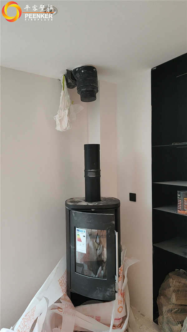 四川成都別墅丹麥Morso 8893鑄鐵火爐安裝.jpg