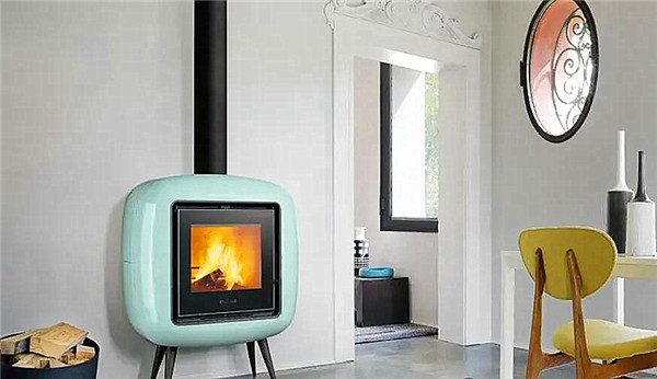 進口壁爐比國產壁爐好在哪里?主要有3點.jpg 進口壁爐比國產壁爐好在哪里?主要有3點.jpg