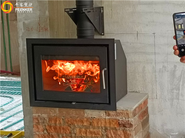 煙臺海陽別墅丹麥Morso 5660嵌入壁爐安裝.jpg