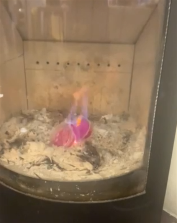 為什么我的壁爐,有時會將煙漏到房間里?.png 為什么我的壁爐,有時會將煙漏到房間里?.png