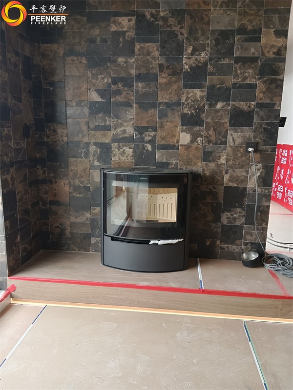 西安山水香堤丹麥Aduro 15LUX鋼板火爐安裝.jpg